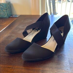 Anne Klein Flex Women's Black Wedge Shoes Size 9